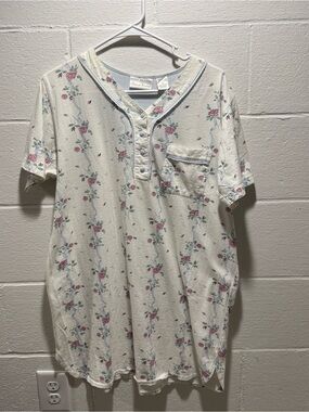 Intimate Essentials Cotton Floral Henley Sleep Shirt Cottagecore M